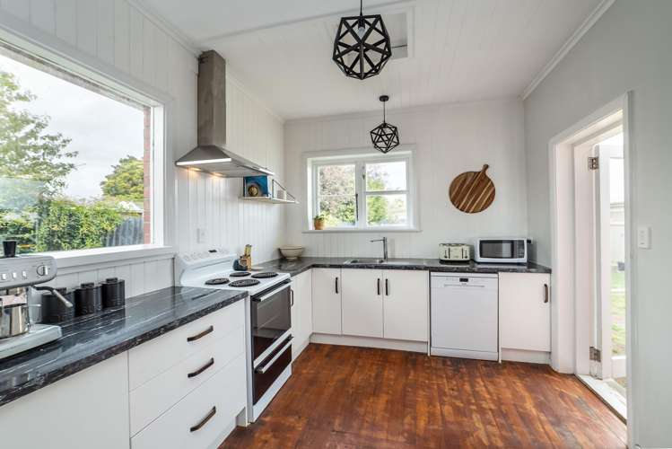 13 McGregor Crescent Masterton_7