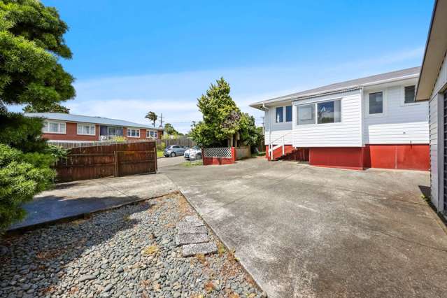 1/339 Wairau Road Totara Vale_2