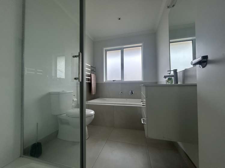7 Harry Close Warkworth_13
