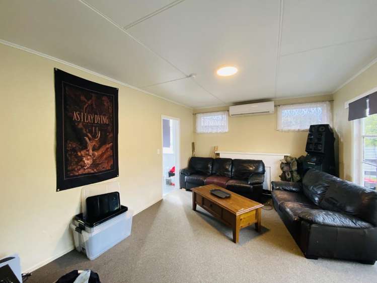 11 River Road Masterton_1