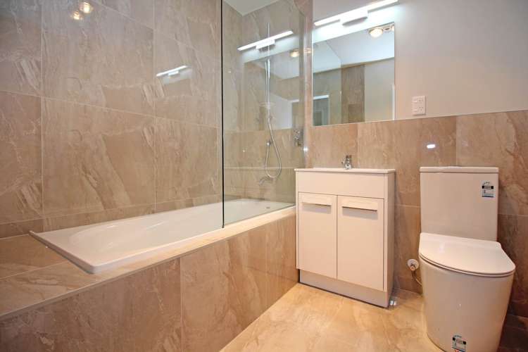 21 Stitchbird Crescent Papakura_3