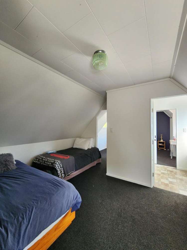 1138 South Road Oakura_14