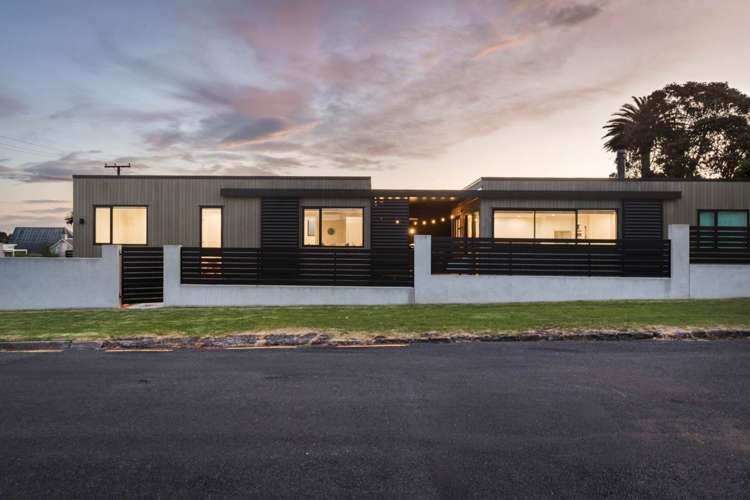 41 Beach Road Waihi Beach_31