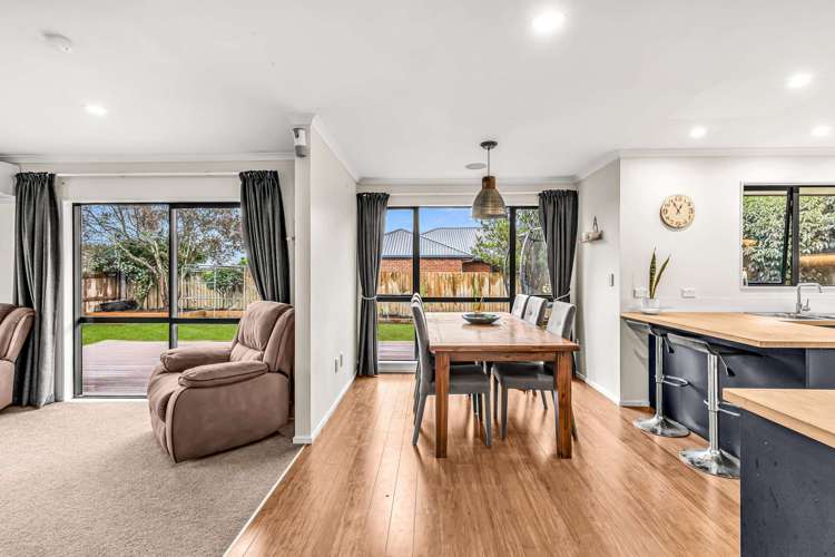 15 Otia Drive_4