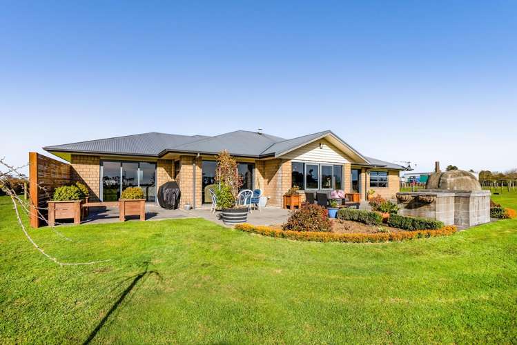 60 Monmouth Road Pembroke_45