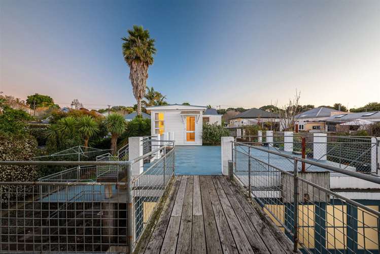 17 Brewster Avenue Morningside_17