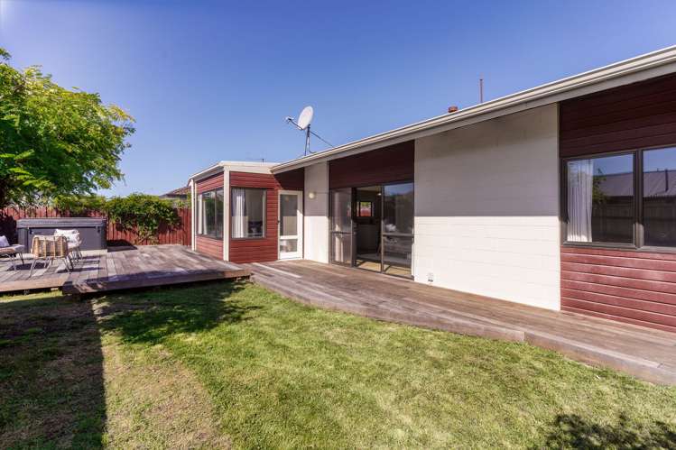 2/30 Celia Street Redcliffs_16