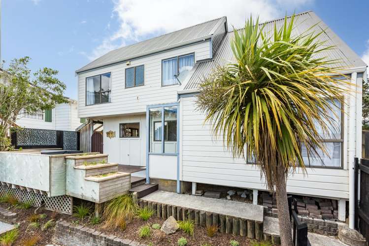 8 Dominica Crescent Grenada Village_18