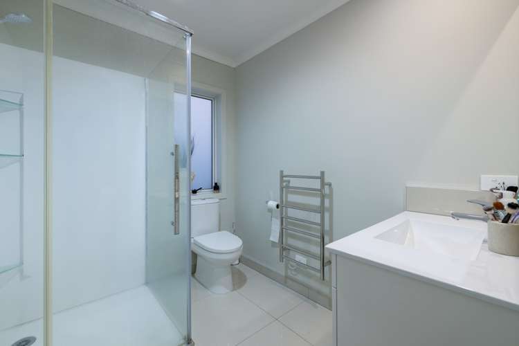 130 Ballintoy Park Drive Welcome Bay_12