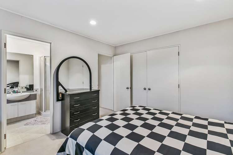 1/49 Ribbonwood Crescent Goodwood Heights_10