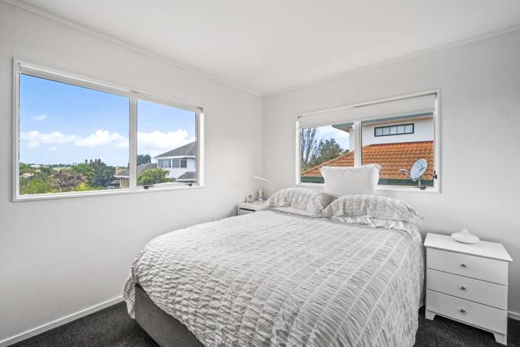 2/39 Simmental Crescent Somerville_16