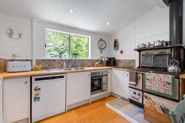 1849 Manawahe Road Manawahe_7