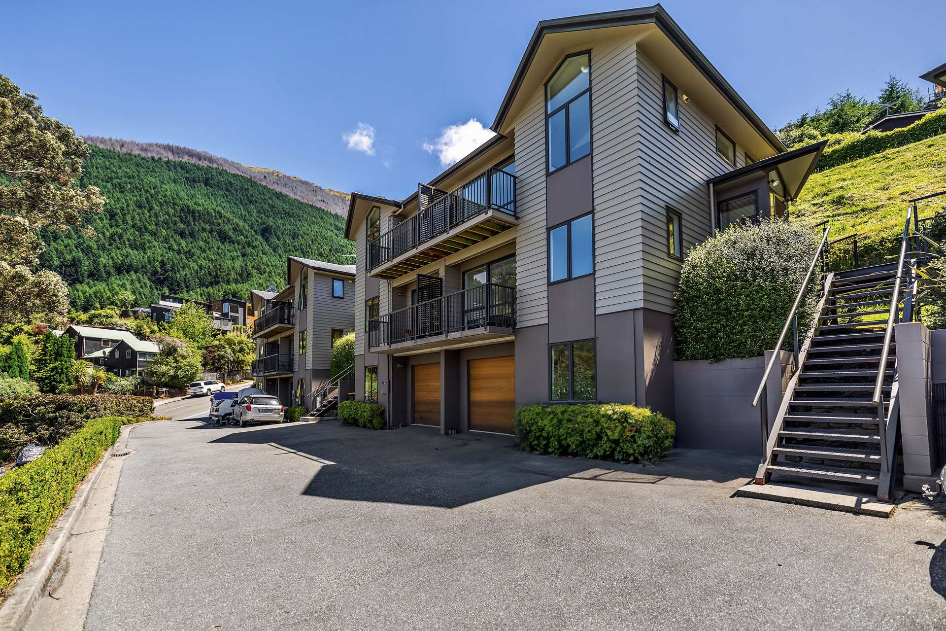 4/8 McKerrow Place Sunshine Bay_0