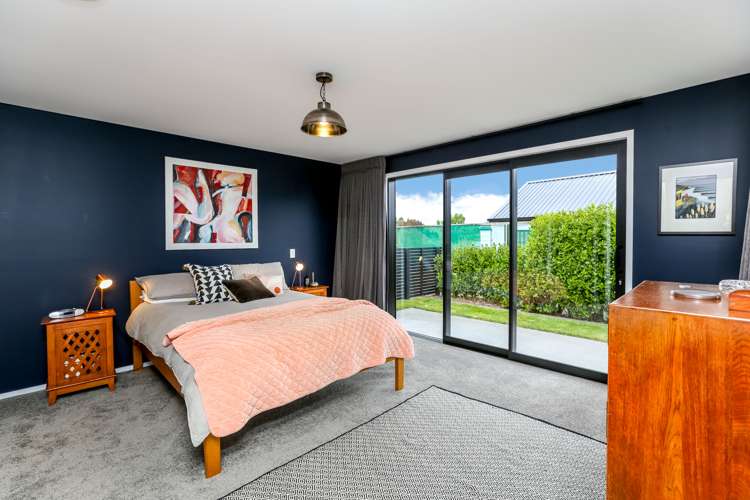 8a Sampson Avenue Waiwhakaiho_11