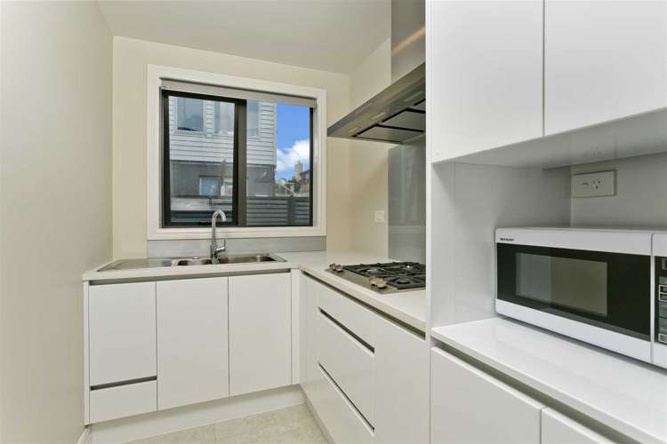 7a Heathcote Road Castor Bay_4