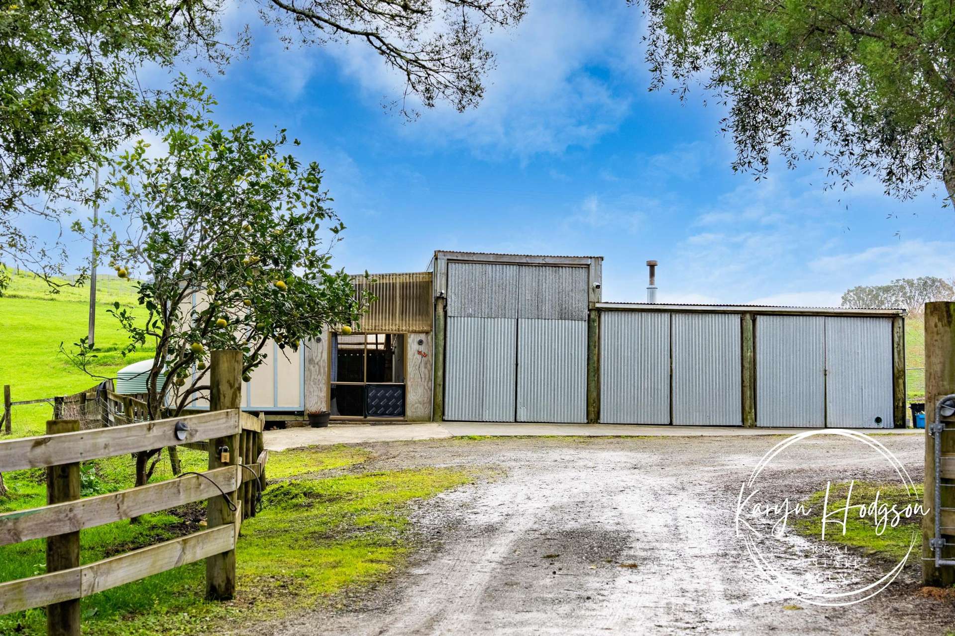 55 Puriri Glade Maungaturoto_0