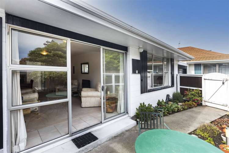 3/94 Rugby Street Merivale_1