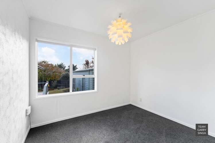 10 Leatham Crescent Opaheke_17