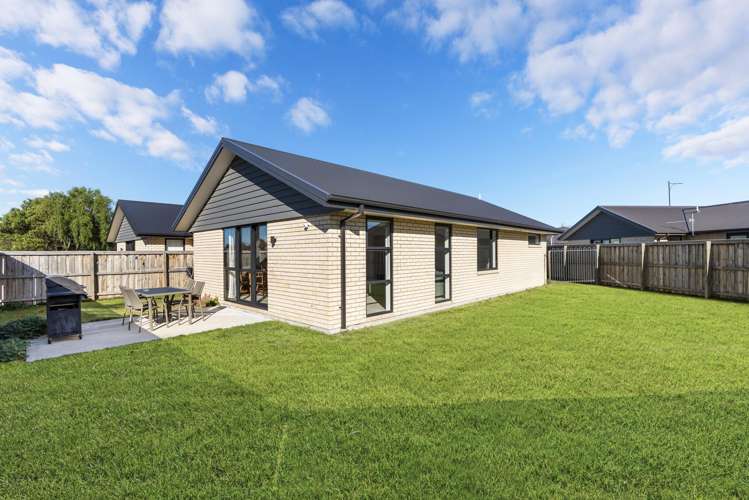 15 & 17 Rolleston Drive Rolleston_11