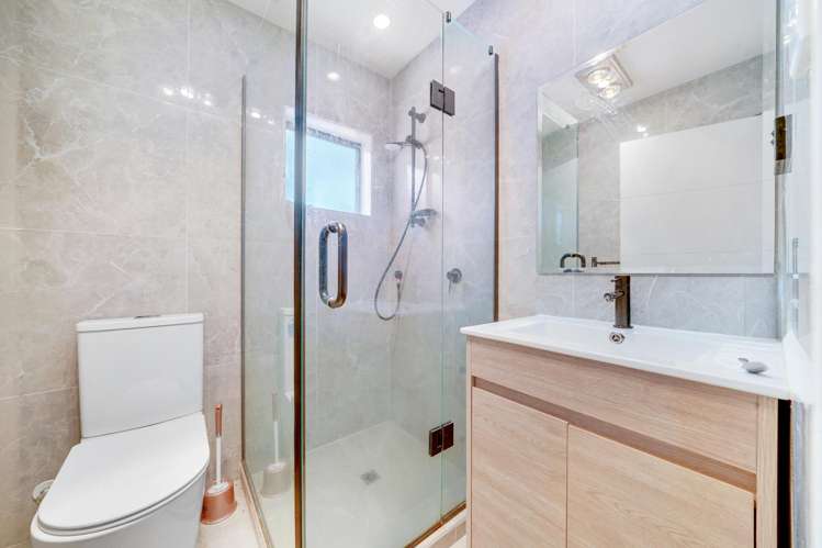 7/2 Donnell Avenue Favona_2