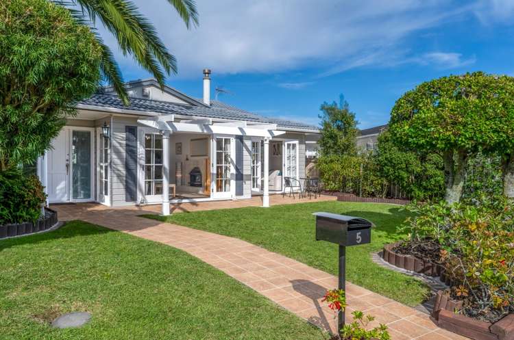 5 Micawber Place Mellons Bay_27