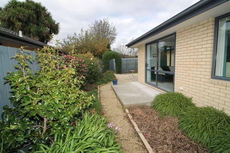 19 Greenmeadow Gardens Belfast_11