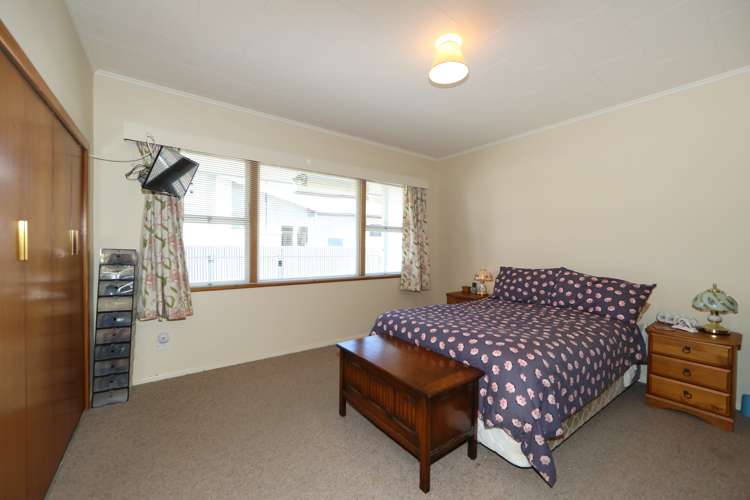 5/29 Middle Road Havelock North_10