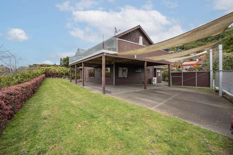 1/11 Krissell Place Acacia Bay_16