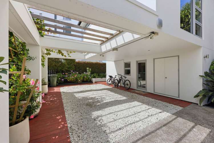 117B St Stephens Avenue Parnell_5