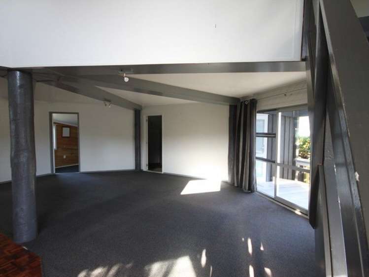 6b Triumph Dell Pauanui_12