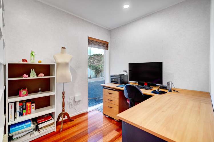6 Vivaldi Place Mt Roskill_21