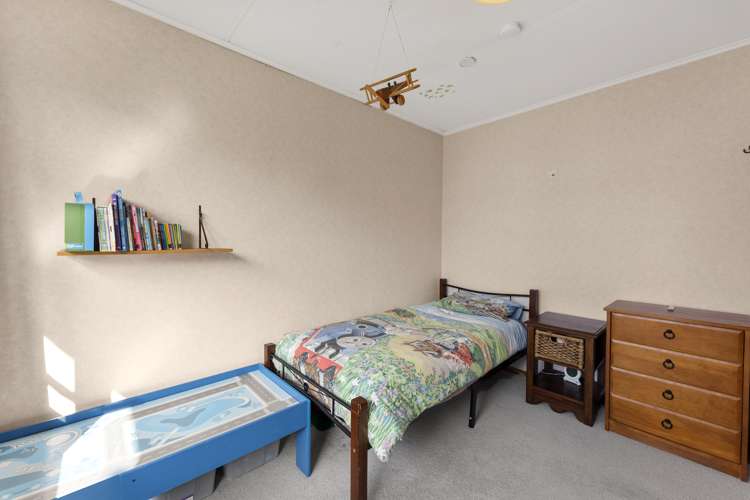 25 Longfellow Street Trentham_13