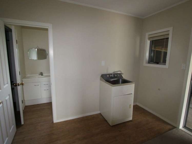 42 Edward Street Pahiatua_6