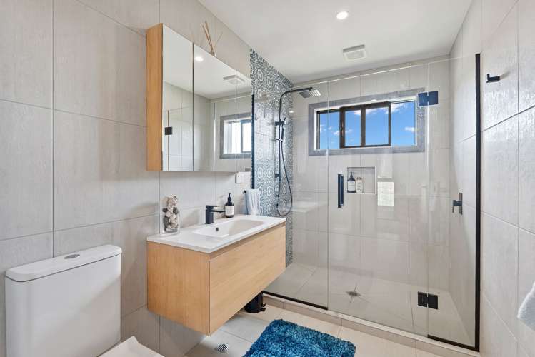 1140 Russell Road Helena Bay_16