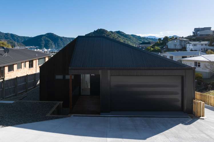 12A Russell Street Picton_24