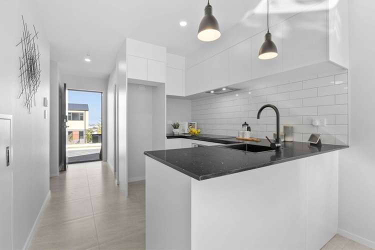 22 Mataara Lane Manurewa_4