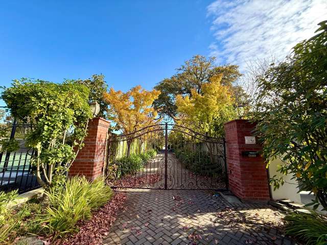  23 Helmores Lane Merivale_1