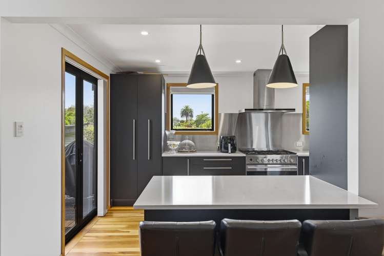 35 Glen Road Raumati South_12