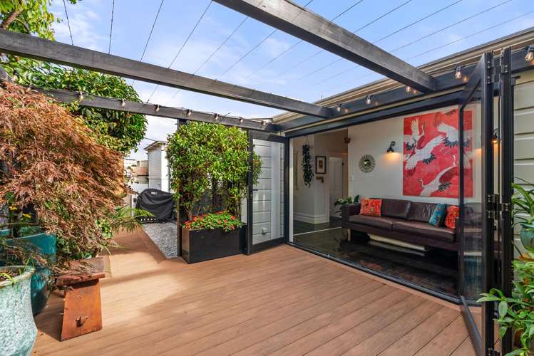 73 Austin Street Mount Victoria_19