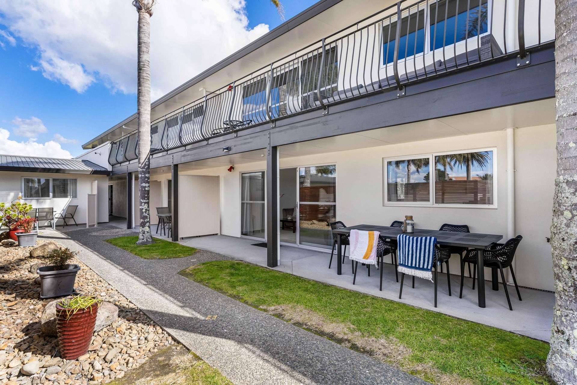6/415 Port Road Whangamata_0
