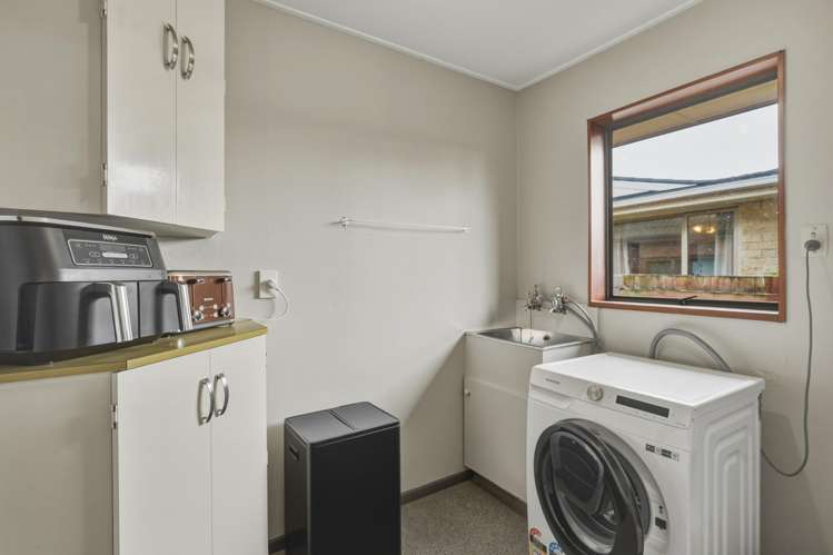 17 Wickliffe Street Mosgiel_11