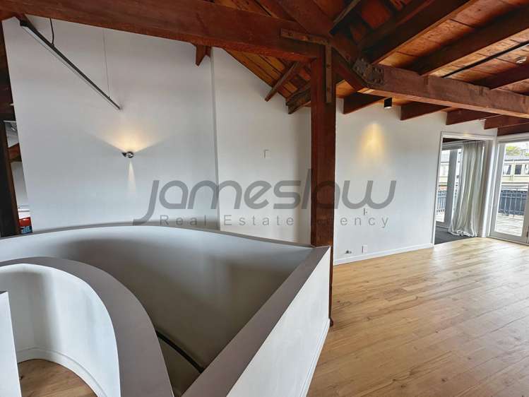 1 Beresford Square City Centre_1