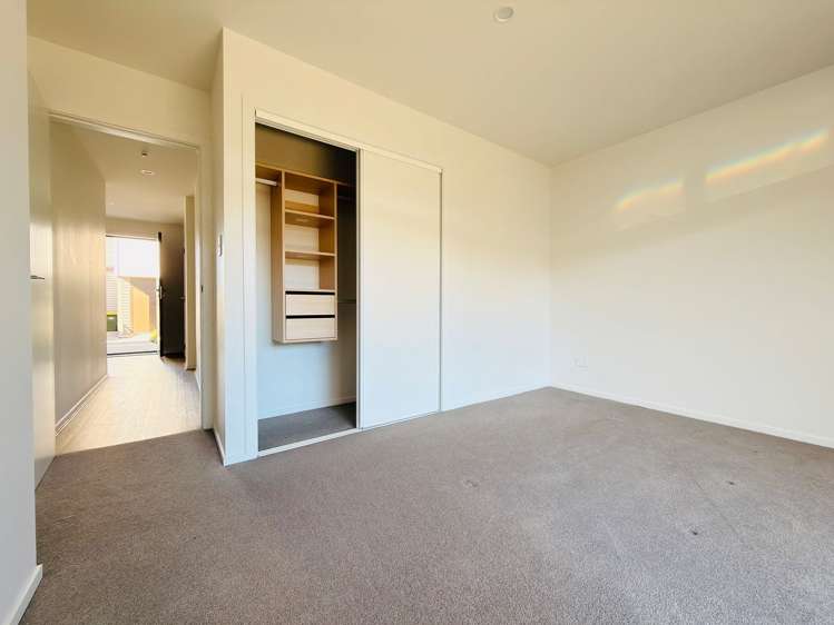 6/1 Myrtle Street Hutt Central_9