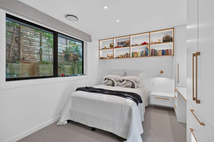 5 Howard Road Eastbourne_30