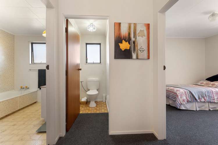 111 Waikawa Road Picton_14