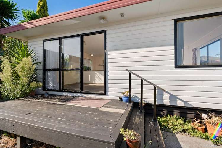 24a South Street Pahurehure_2