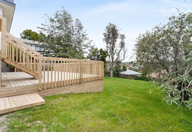 2/612 Beach Road Browns Bay_12