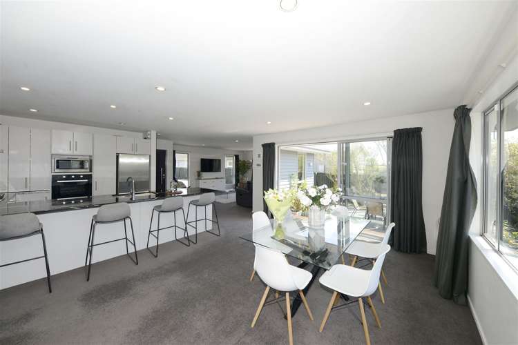 151a Edgeware Road Edgeware_6