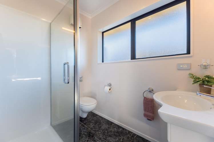 33 Consort Close Paraparaumu Beach_17