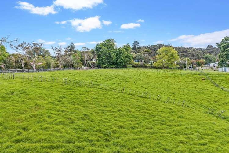 23-25 Mountain Road Henderson Valley_28